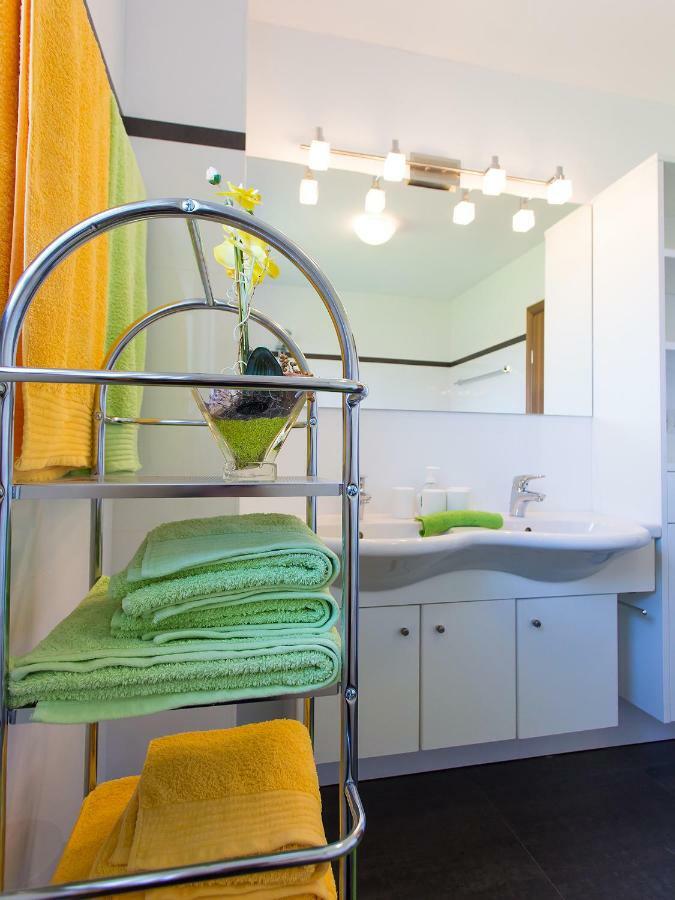 Apartment Maestral Пореч Экстерьер фото